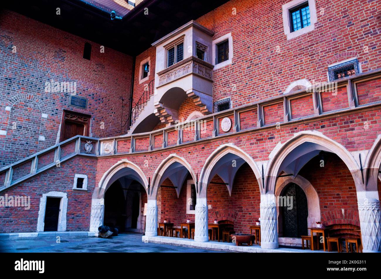 Cour gothique de l'Université Jagellonienne de Cracovie, Pologne. Banque D'Images
