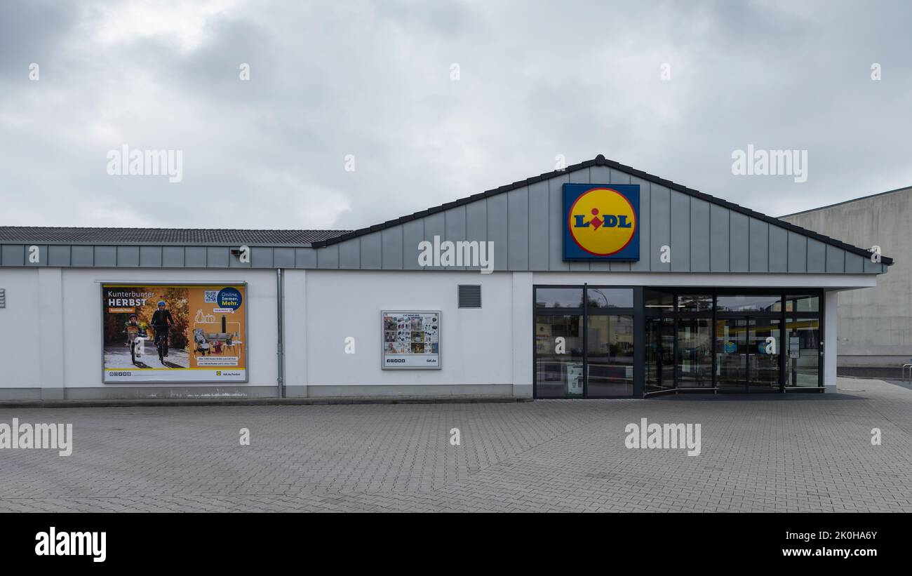 Allemagne , Forst , 11.09.2022 , vue de face d'un magasin Lidl Banque D'Images