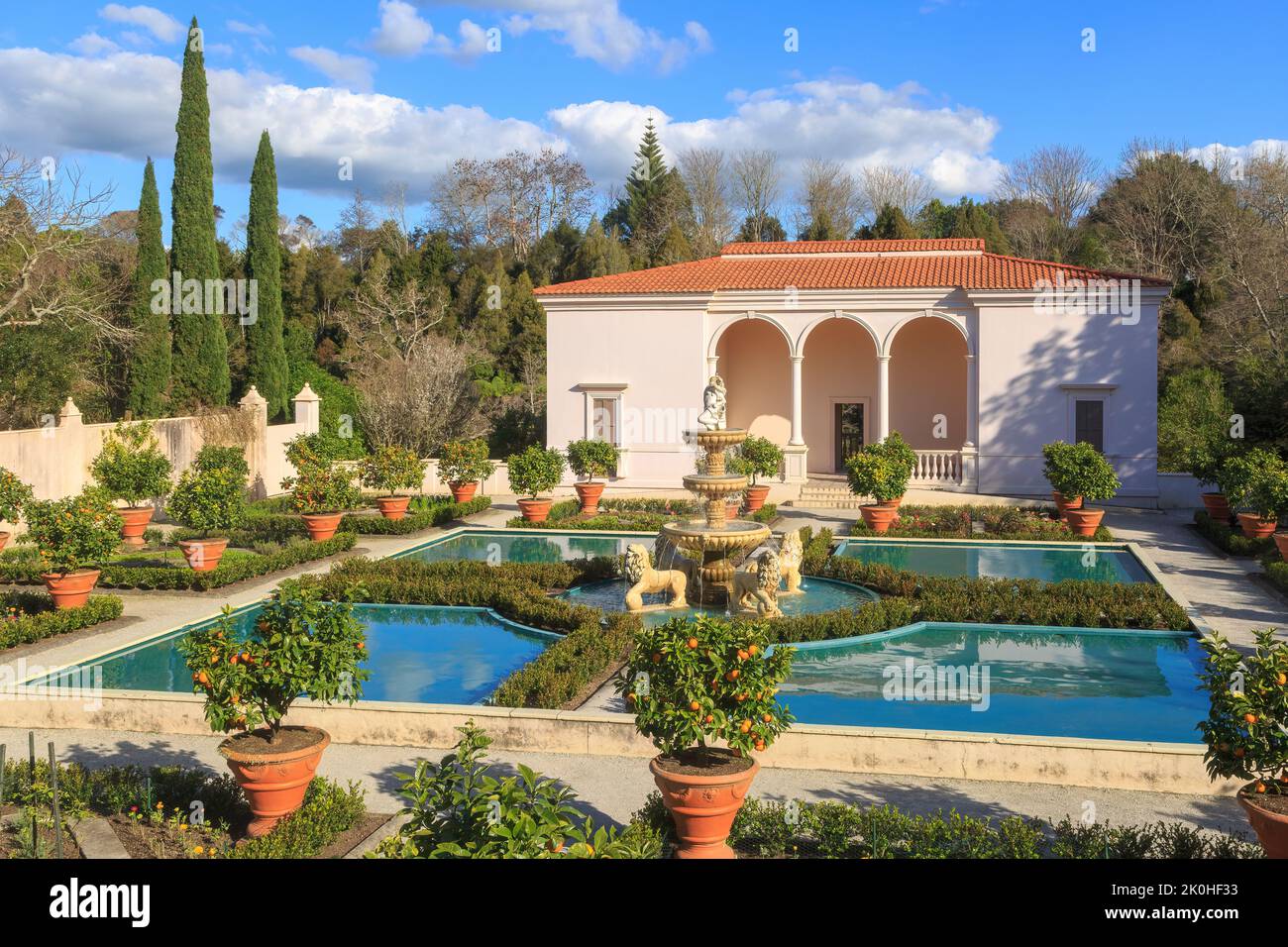 Le jardin de la Renaissance italienne, qui fait partie du parc Hamilton Gardens à Hamilton, en Nouvelle-Zélande Banque D'Images