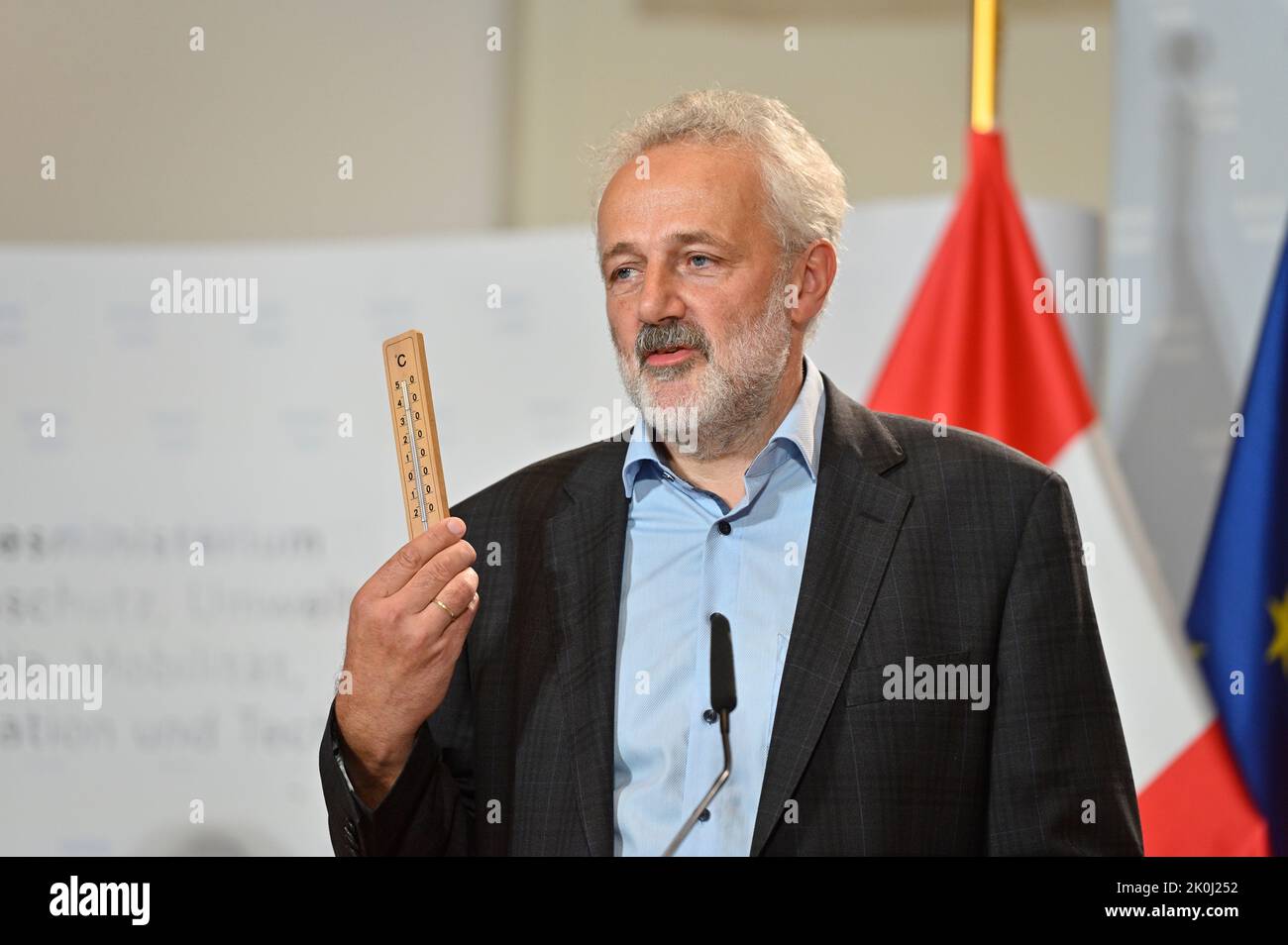 Vienne, Autriche. 12th septembre 2022. Présentation de la campagne d'économie d'énergie du gouvernement fédéral au ministère de la protection du climat avec Franz Angerer, directeur général de l'Agence autrichienne de l'énergie. Crédit : Franz PERC/Alay Live News Banque D'Images