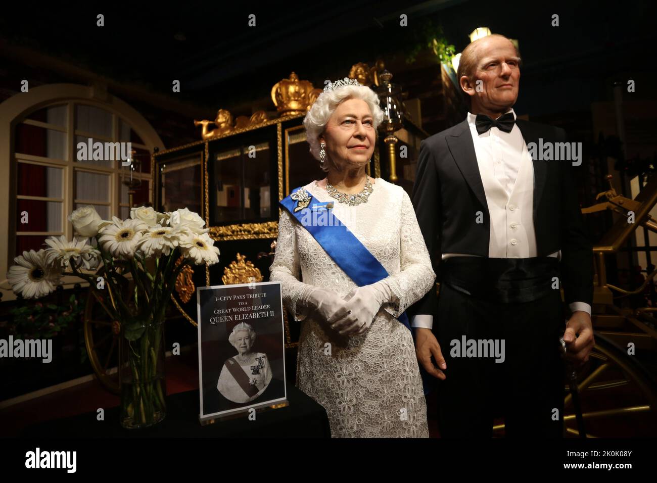 12 septembre 2022, Selangor, Selangor, Malaisie : personnages en cire de la Reine Elizabeth II et de son époux, le prince Philip, duc d'Édimbourg, au musée de cire de Shah Alam, à la périphérie de Kuala Lumpur, sur 12 septembre 2022. (Image de crédit : © Supian Ahmad/ZUMA Press Wire) Banque D'Images