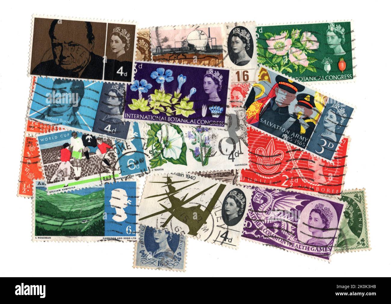 Montage de timbres-poste d'époque de Grande-Bretagne sur fond blanc. Banque D'Images