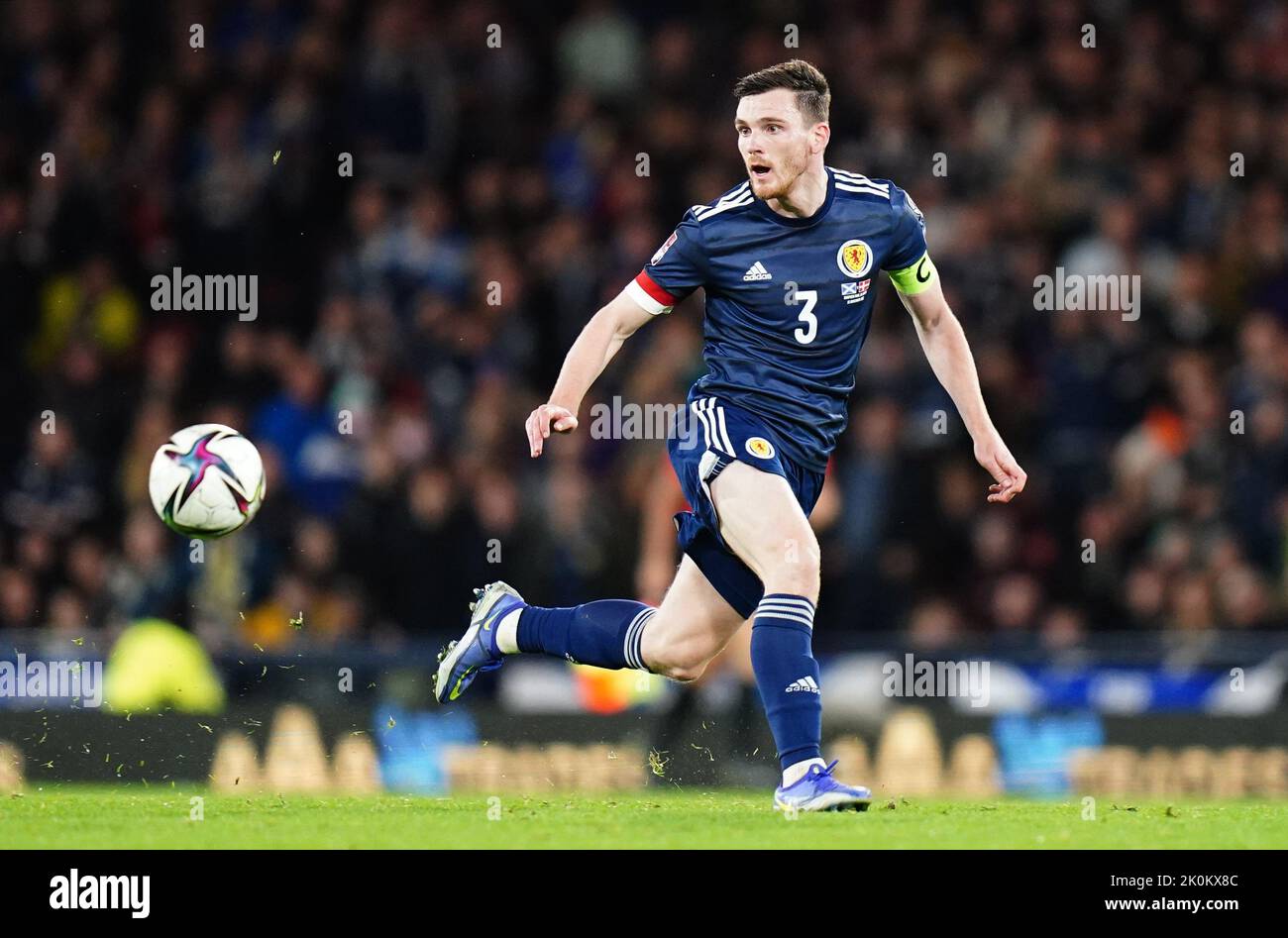 Photo du dossier en date du 15-11-2021 du capitaine d'Écosse Andy Robertson, qui doit manquer la triple affiche supérieure de la Ligue des Nations de ce mois-ci. Date de publication : lundi 12 septembre 2022. Banque D'Images