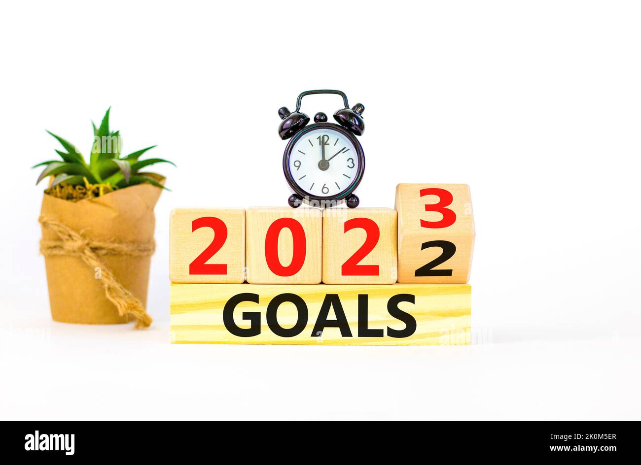 Planification des objectifs 2023 symbole de la nouvelle année. A tourné ...