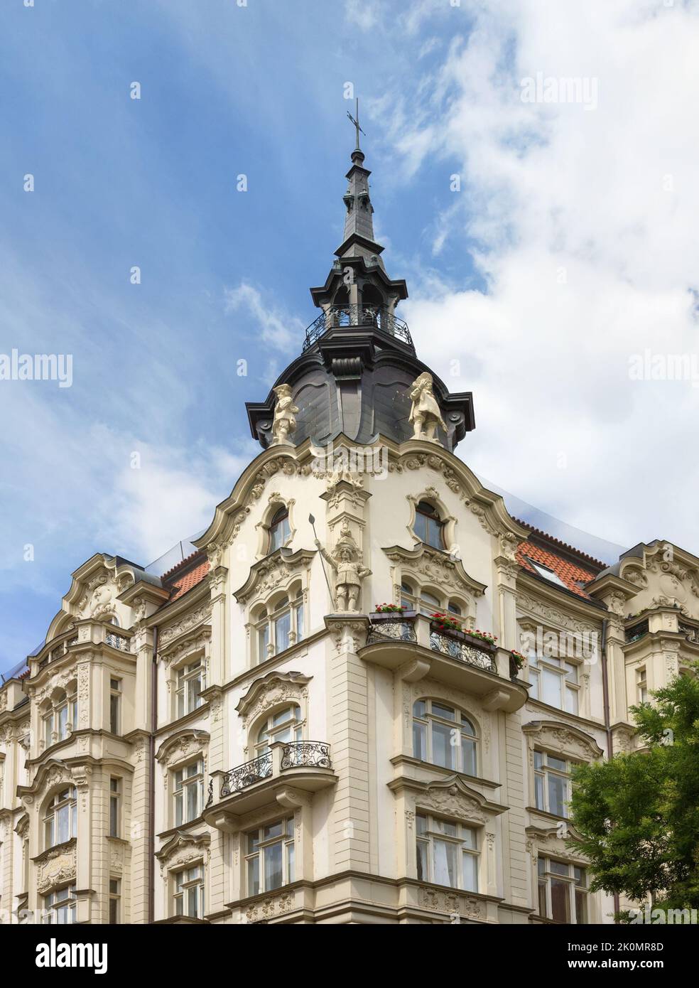 Belle maison sur la rue Siroka. Prague, République tchèque. Banque D'Images