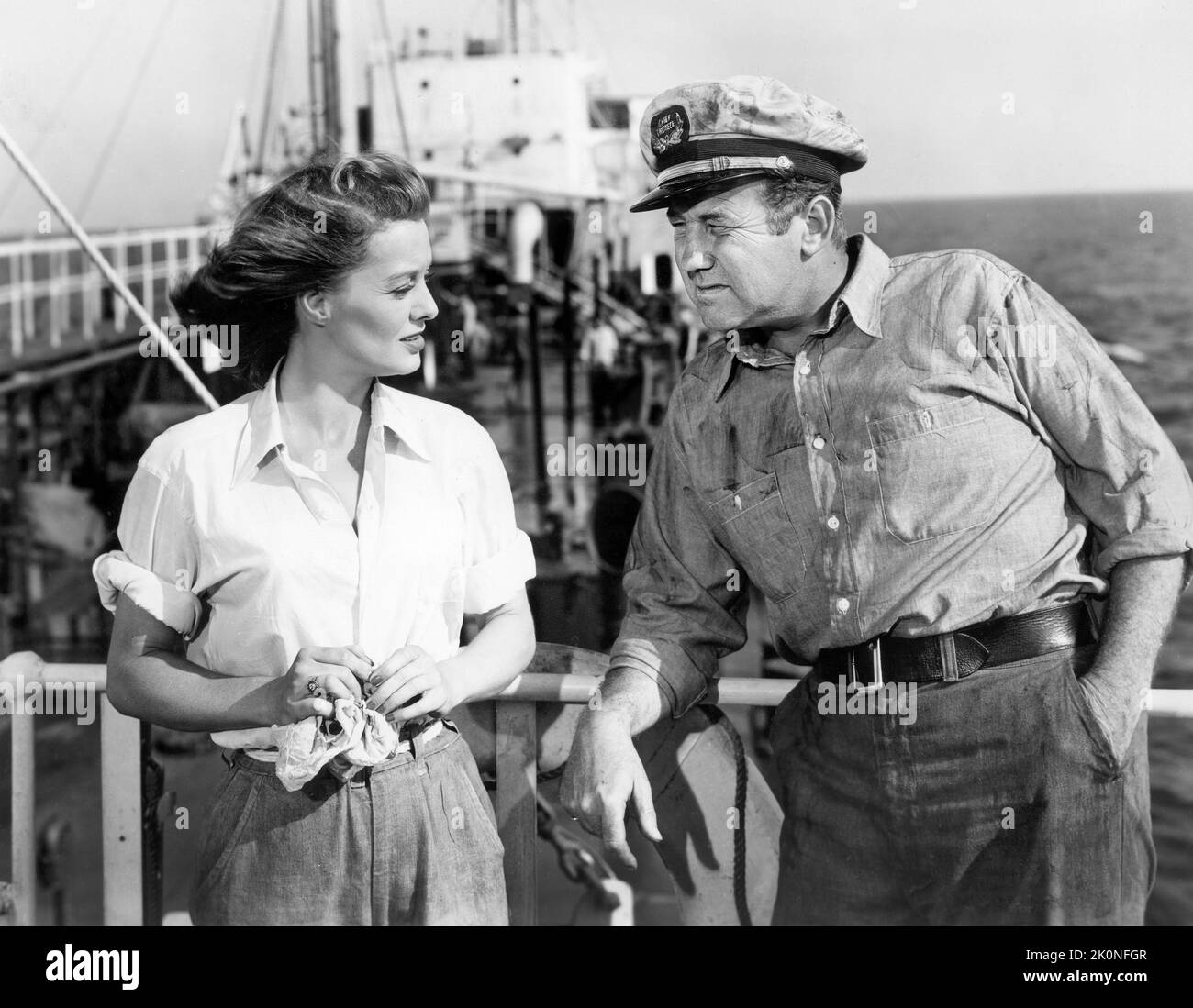 Ellen Drew, Broderick Crawford, sur le plateau du film, « Cargo to Capetown », Columbia Pictures, 1950 Banque D'Images