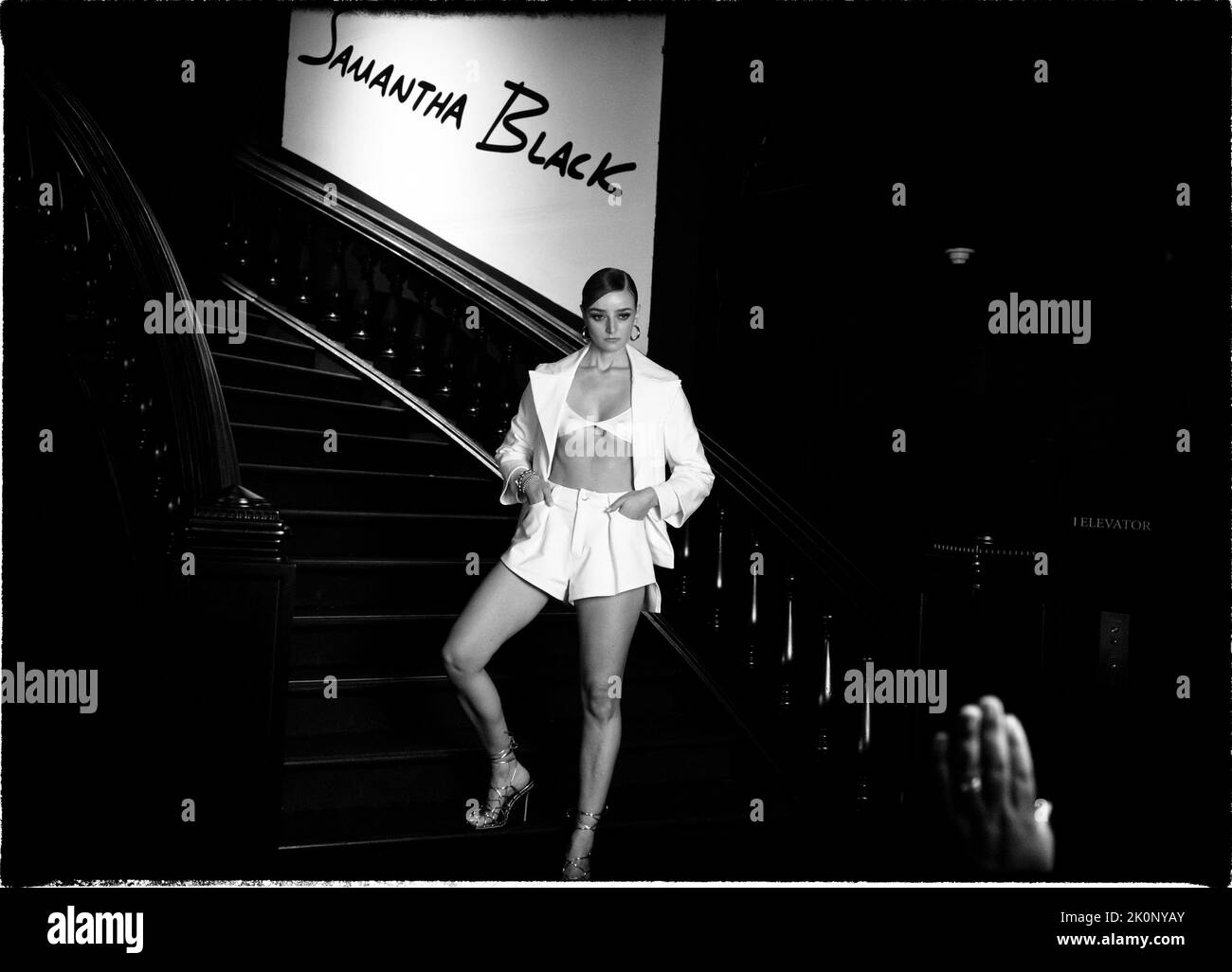 New York, New York, États-Unis. 12th septembre 2022. LAURA SCHARNAGL Models for Samantha Black's 12:45 Collection lors du spectacle de piste de Sammy B à Live Rockets à New York pendant la New York Fashion week. Black Jamaican a été un membre de la distribution pendant la saison 11 du projet Runway. Black, qui vit et Brooklyn et fabrique ses vêtements aux États-Unis (Credit image: © Brian Branch Price/ZUMA Press Wire) Banque D'Images