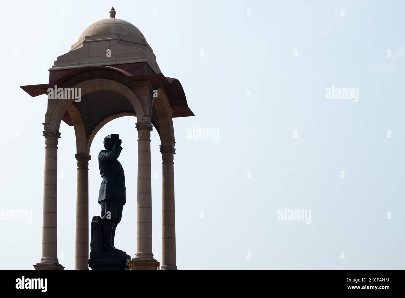 New Delhi, Delhi, Inde, 11 septembre 2022 - 28 pieds de hauteur Statue en granit noir de Netaji Subhas Chandra Bose conçu par la National Gallery of Modern Art à C Banque D'Images