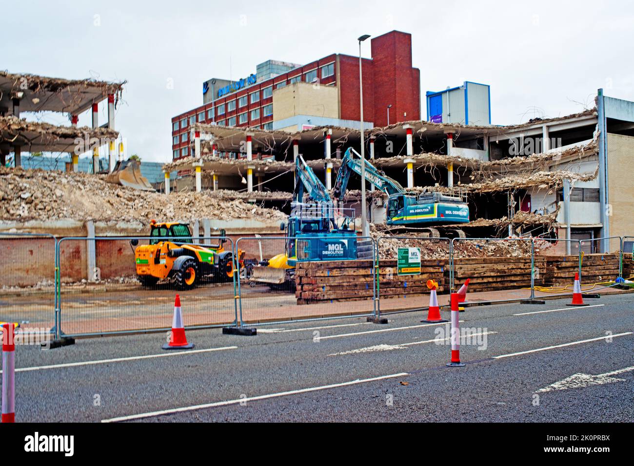 Castlegate Center Multi Story car Park en cours de démolition, Stockton on Tees, Cleveland, Angleterre Banque D'Images