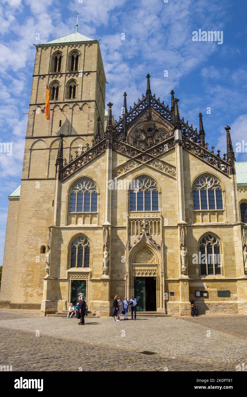 L'église historique de Saint Paulus, sur la place du marché de Munster, en Allemagne Banque D'Images