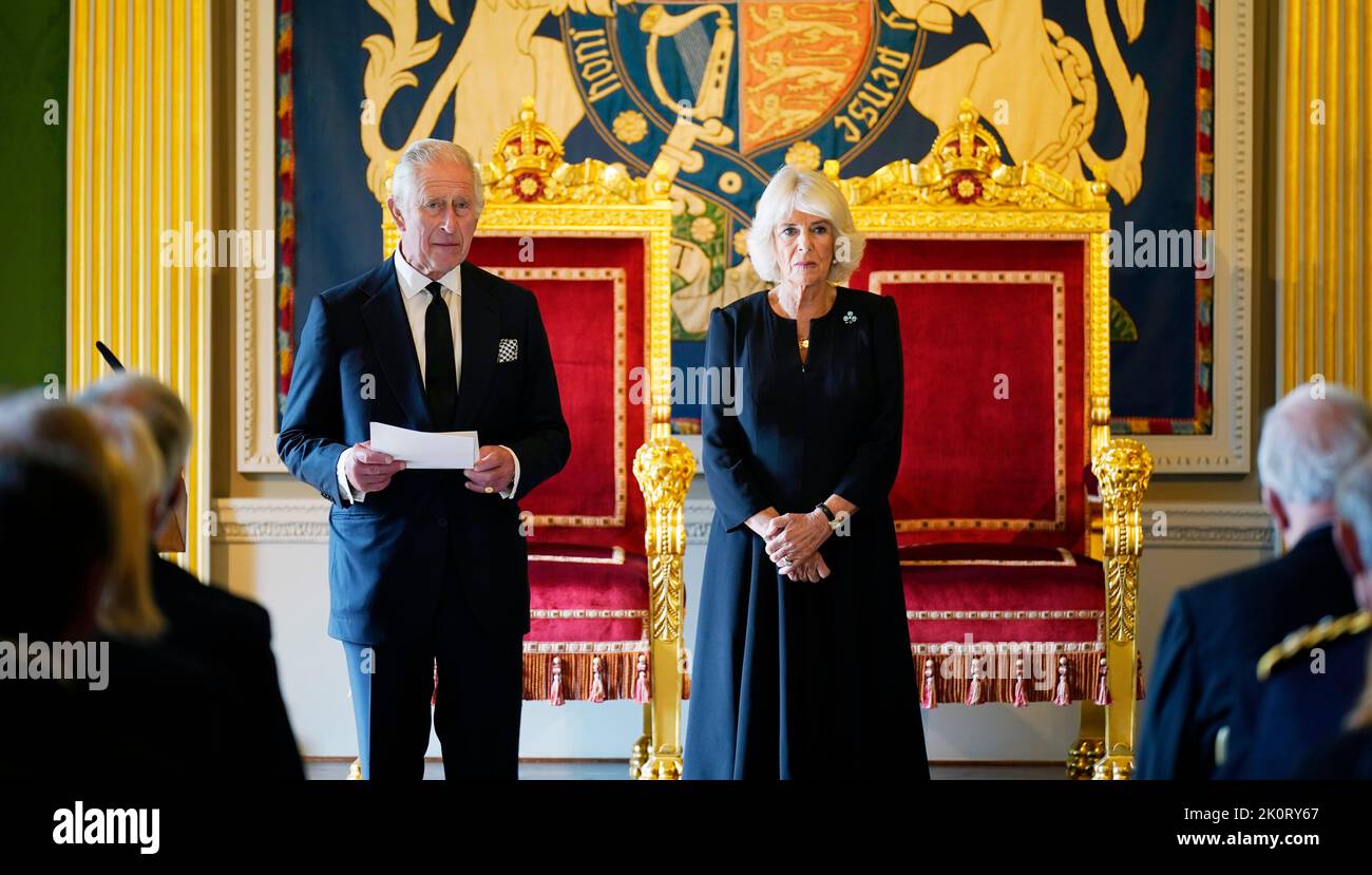 Le roi Charles III et la reine Consort reçoivent un message de condolence du Président de l'Assemblée de l'Irlande du Nord au château de Hillsborough, Co Down, à la suite de la mort de la reine Elizabeth II jeudi. Date de la photo: Mardi 13 septembre 2022. Banque D'Images