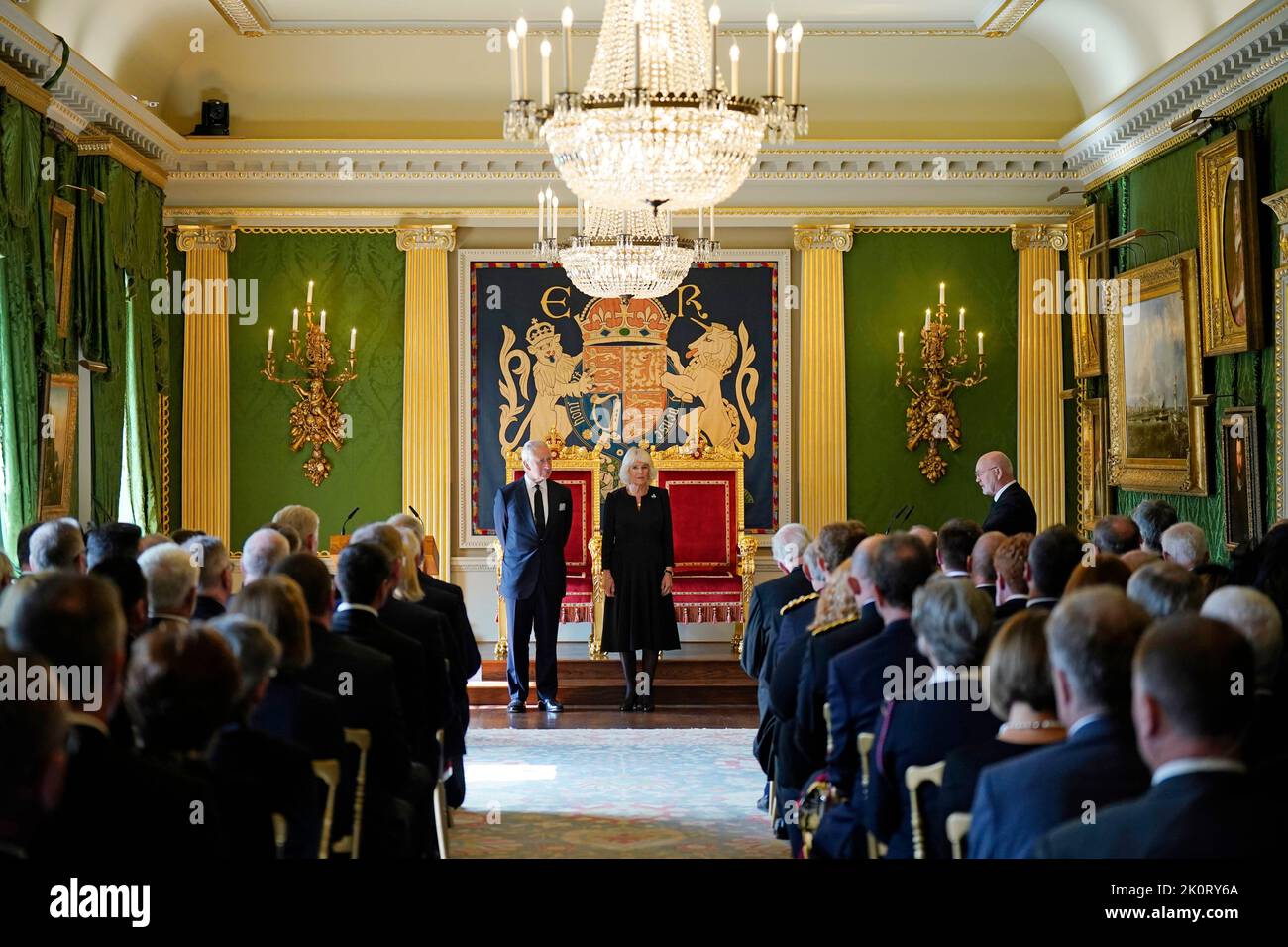 Le roi Charles III et la reine Consort reçoivent un message de condolence du Président de l'Assemblée de l'Irlande du Nord au château de Hillsborough, Co Down, à la suite de la mort de la reine Elizabeth II jeudi. Date de la photo: Mardi 13 septembre 2022. Banque D'Images