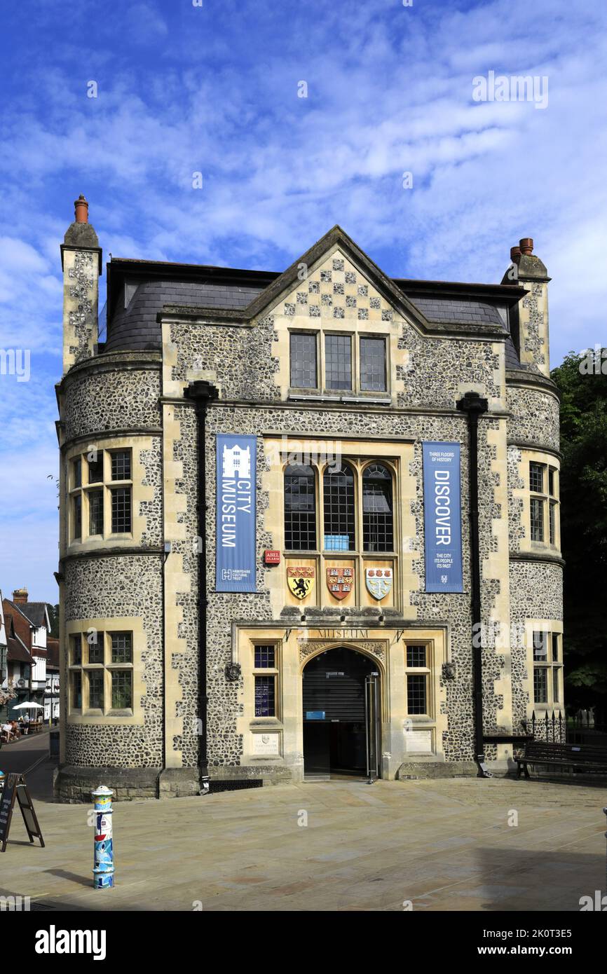 Extérieur du musée public de Winchester, Winchester City, comté du Hampshire ; Angleterre ; Grande-Bretagne, ROYAUME-UNI Banque D'Images