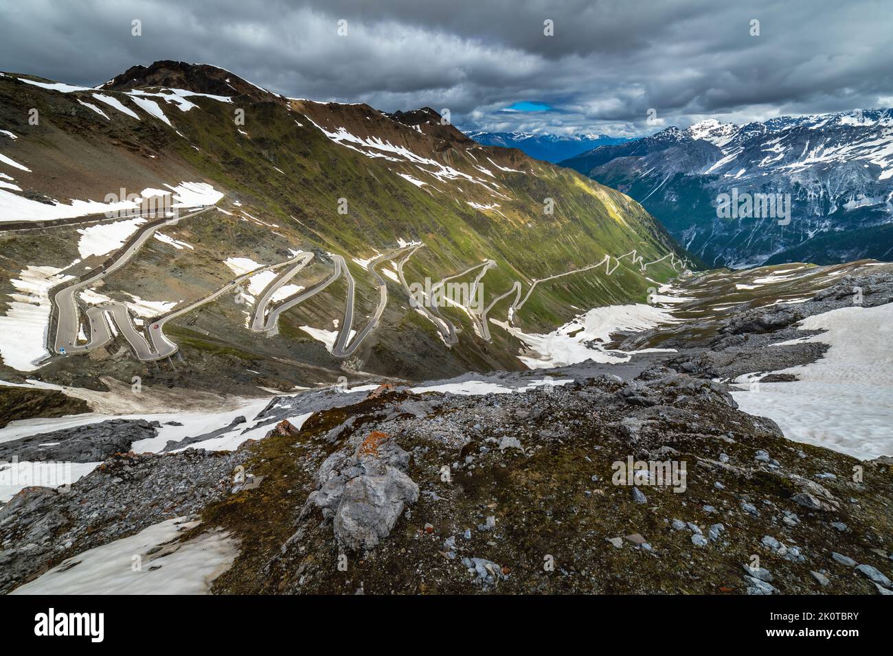Col de montagne du Stelvio, impressionnante route spectaculaire dans les alpes italiennes, Italie Banque D'Images