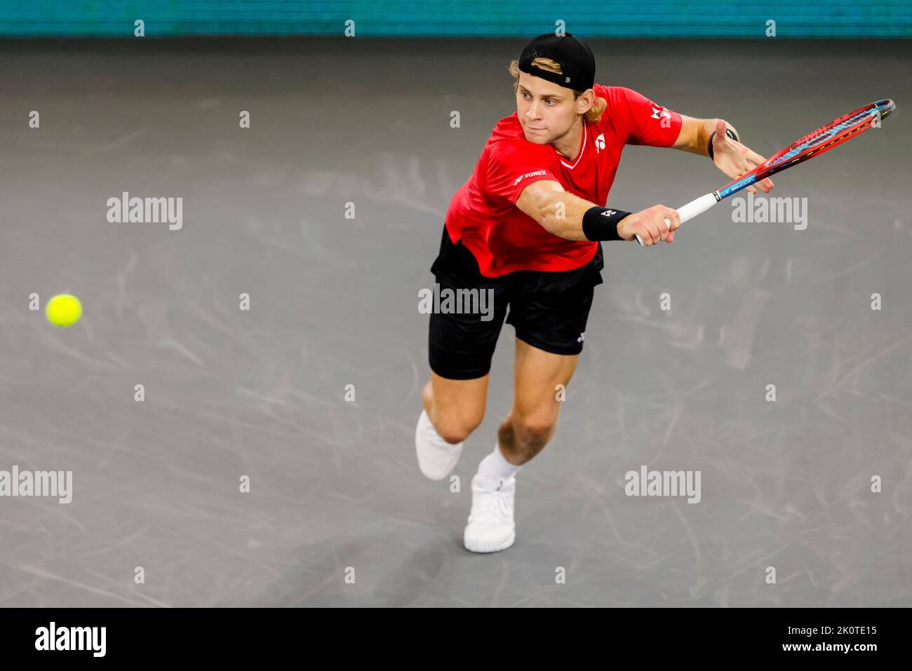 Hambourg, Allemagne, 13th septembre 2022. Le Zizou Bergs belge est en action lors du match de groupe entre la Belgique et l'Australie lors de la finale de la coupe Davis 2022 à Hambourg, en Allemagne. Crédit photo: Frank Molter/Alamy Live News Banque D'Images
