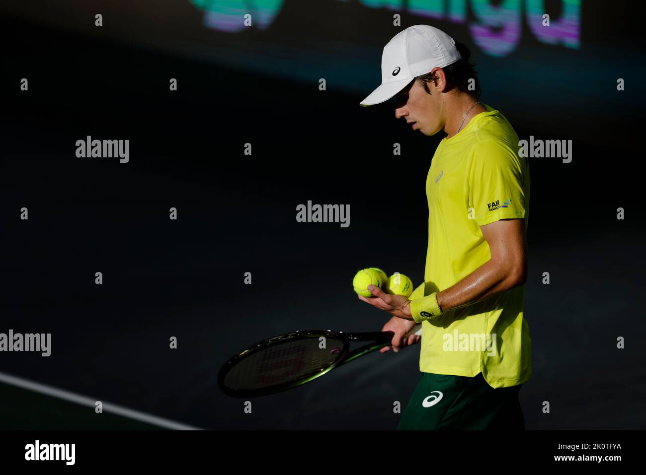 13 septembre 2022, Hambourg: Tennis, hommes, coupe Davis, scène de groupe, Groupe C, stade de groupe, Belgique - Australie. De Minaur (Australie) - Goffin (Belgique). Alex de Minaur est sur le terrain. Photo: Frank Molter/dpa Banque D'Images