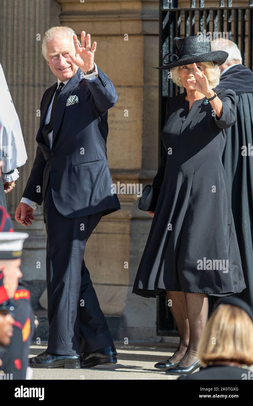 Belfast, Royaume-Uni. 13th septembre 2022. Le roi Charles III et la reine Consort assistent à un service de réflexion pour le décès de sa Majesté la reine Elizabeth II crédit: Bonzo/Alamy Live News Banque D'Images