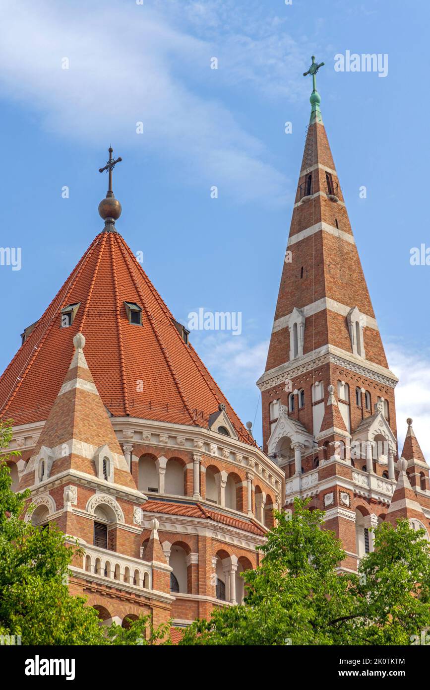 Votive Eglise Dôme et Tour à Szeged Hongrie Banque D'Images