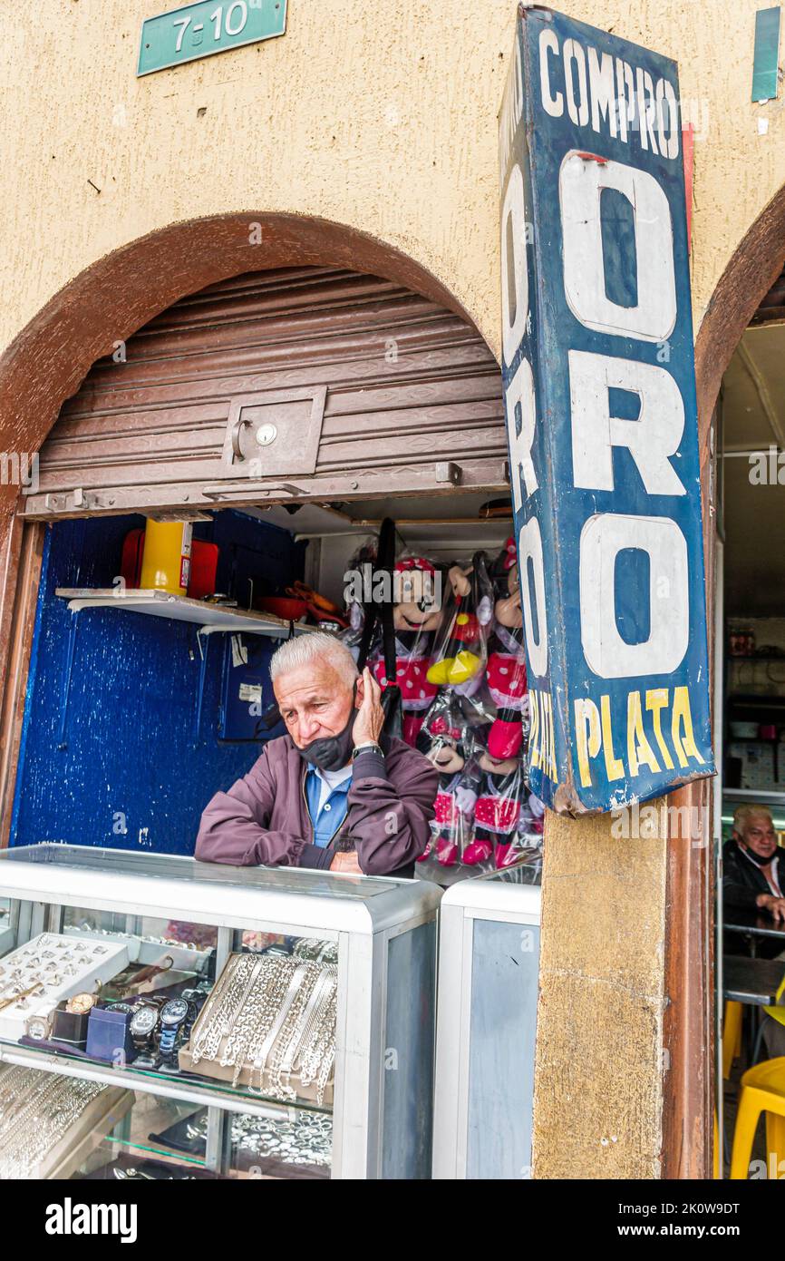 Bogota Colombie,Carrera 10,magasin commerces commerces commerces magasins marché marchés vendre achats, pawnshop signe espagnol langua Banque D'Images