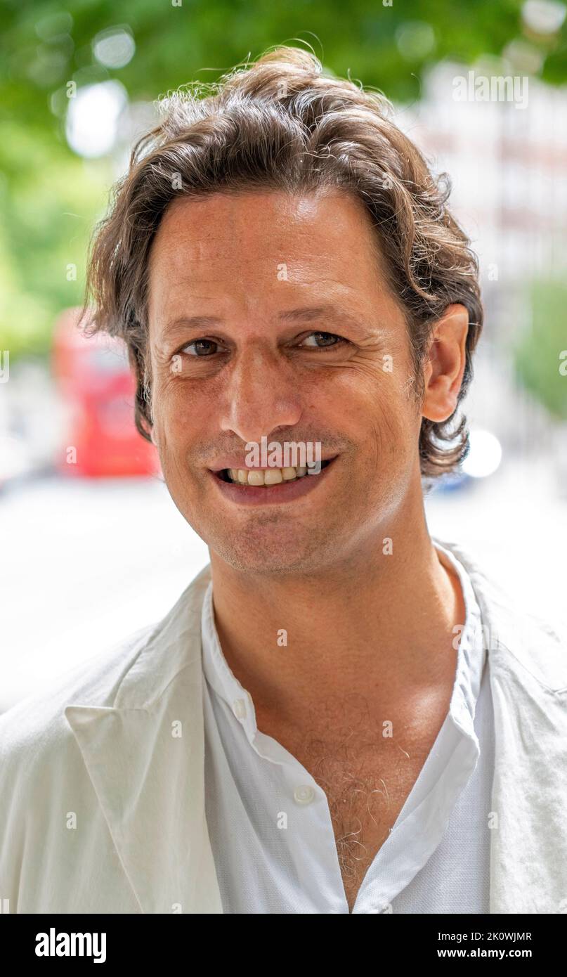 Alexander J Gifford, directeur artistique du Marylebone Theatre de Londres, on 3 août 2022. Crédit : Rob Taggart/Alamy Banque D'Images