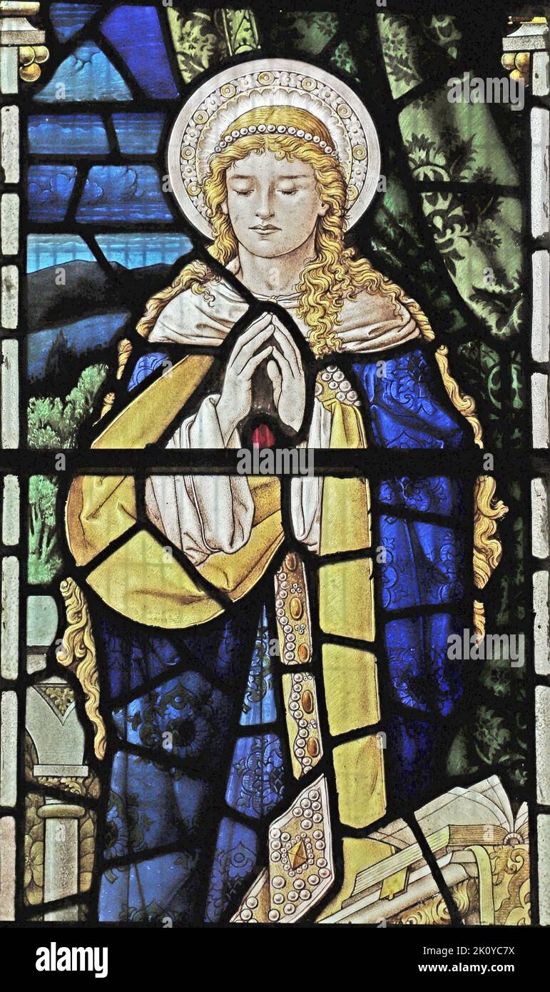 Vitraux de Percy Bacon & Brothers représentant la Sainte Vierge Marie à l'Annonciation, église de St Columba, quartier majeur de St Columb, Cornouailles Banque D'Images