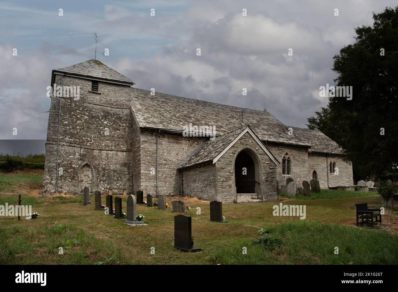 Église Saint-Étienne, Llanstephan, Powys, pays de Galles. Un bâtiment classé de classe 11. Banque D'Images