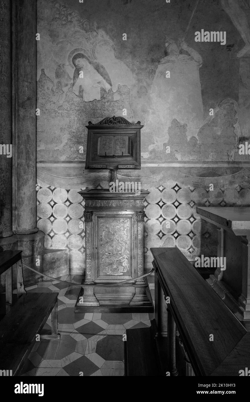 Ancienne basilique papale de San Francesco d'Assise. Art et religion. Banque D'Images