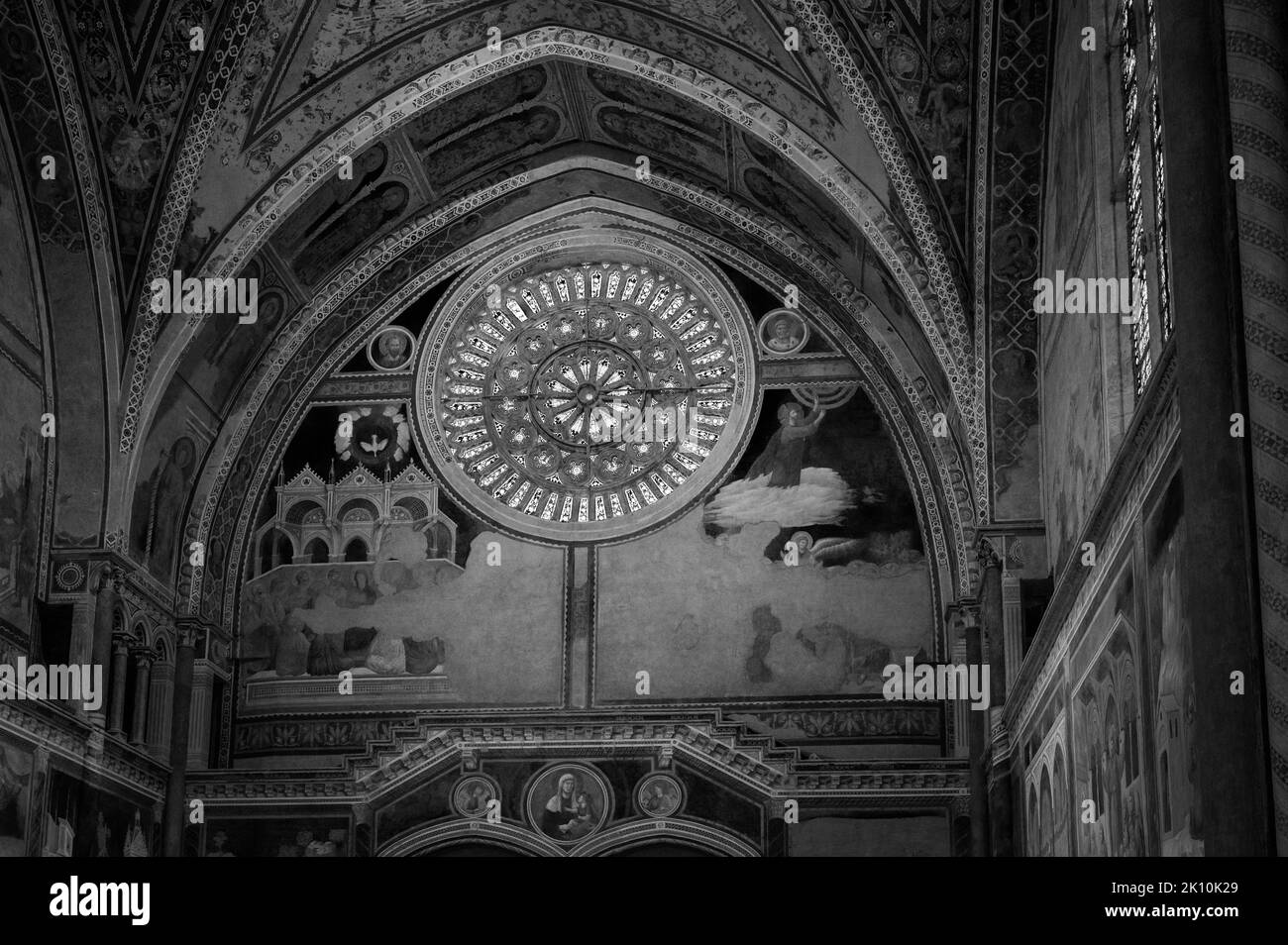 Ancienne basilique papale de San Francesco d'Assise. Art et religion. Banque D'Images