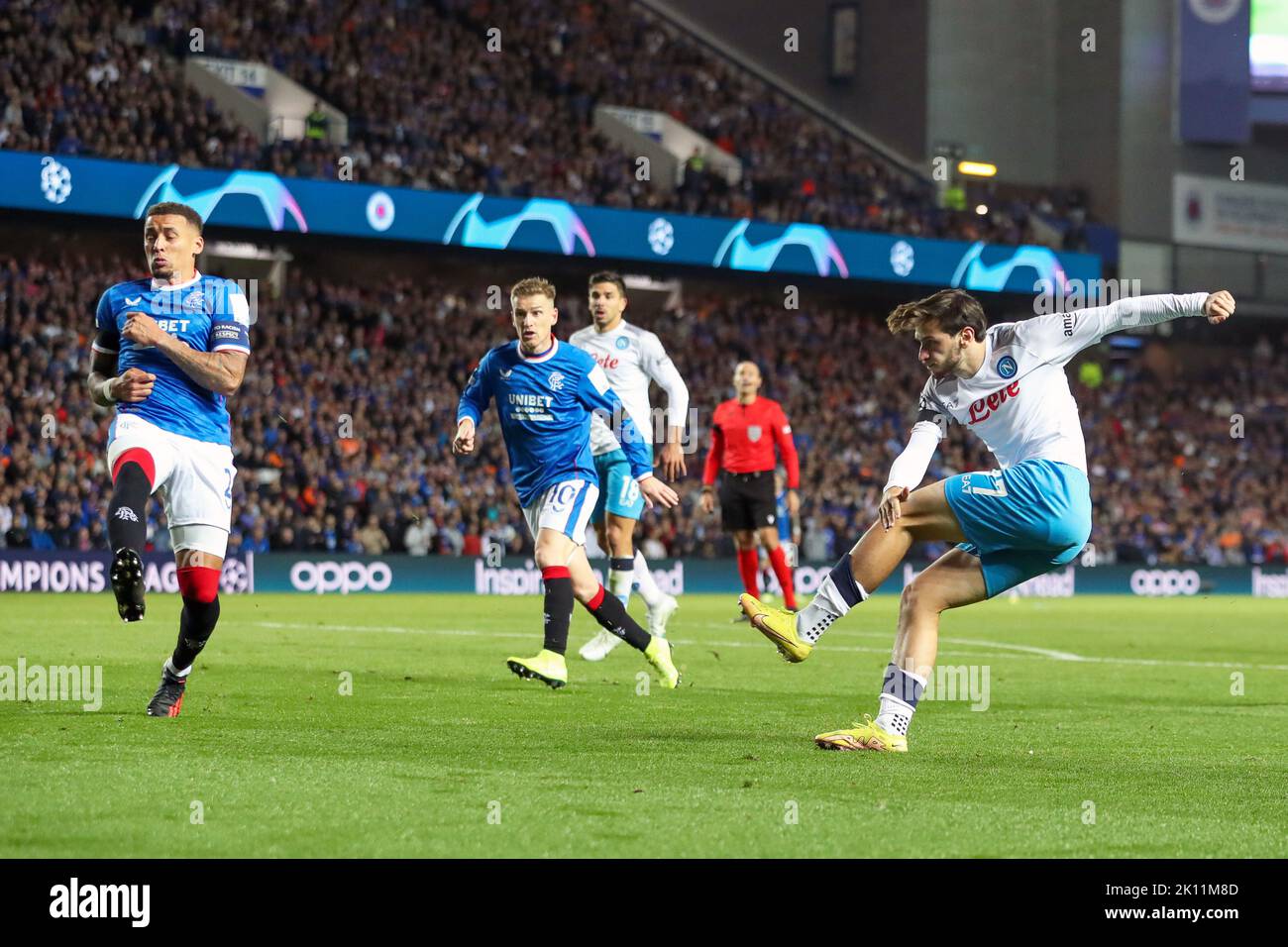 Glasgow, Royaume-Uni. 14th septembre 2022. Le FC Rangers a joué le FC Napoli au stade Ibrox des Rangers, à Glasgow, en Écosse, au Royaume-Uni, dans la 'Champions League Group Stage'. L'arbitre du match était Antonio Maten Lahoz d'Espagne. Crédit : Findlay/Alay Live News Banque D'Images