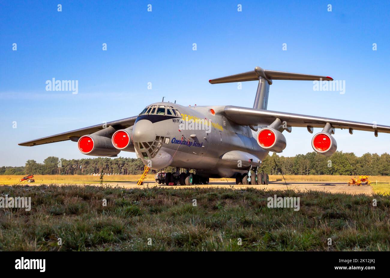 Avion de transport il-76 de la Force aérienne ukrainienne Ilyushin dans le tarmac de la base aérienne de Kleine-Brogel. Belgique - 14 septembre 2019 Banque D'Images
