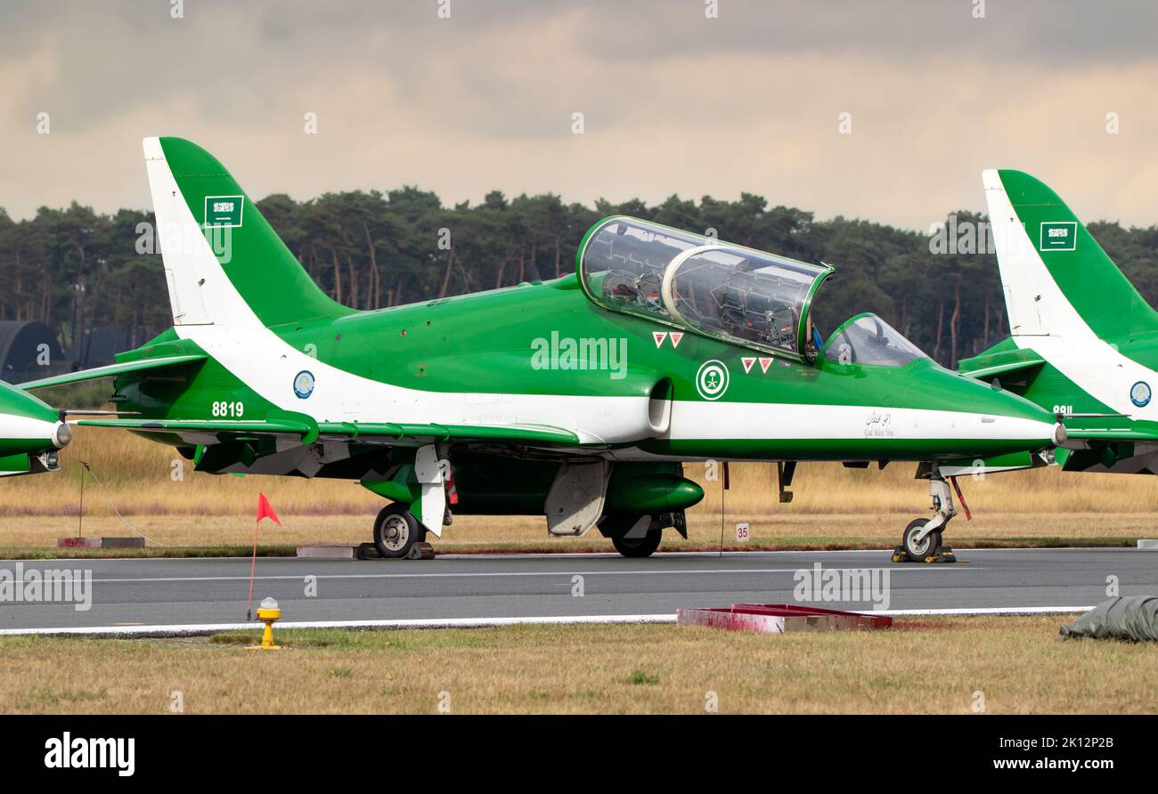 Royal Saudi Air Force British Aerospace Hawk 65A, un avion à réaction des Saudi Hawks, équipe d'exposition sur le tarmac de la base aérienne de Kleine-Brogel. Belgique - septembre Banque D'Images