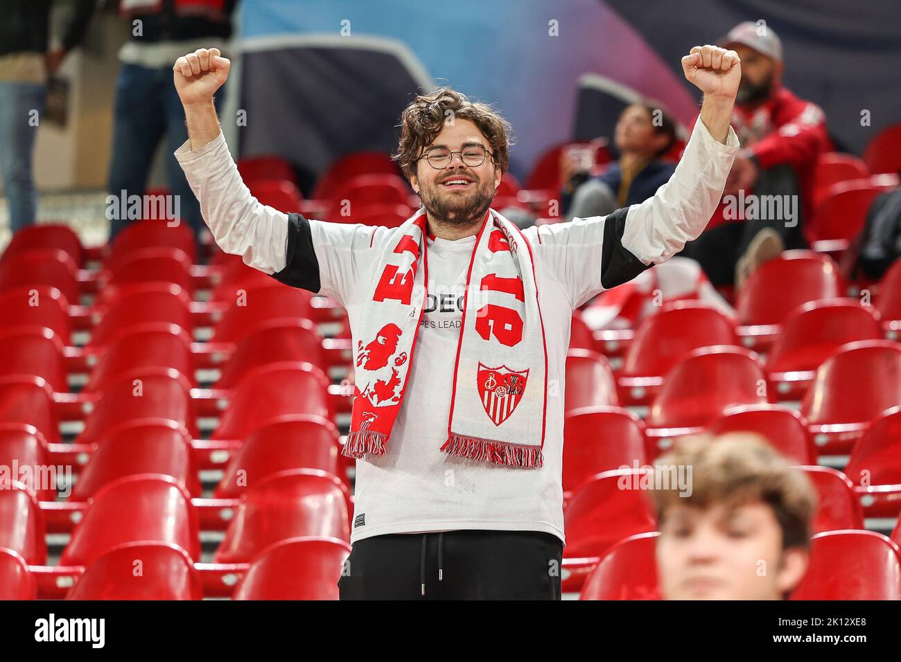 Copenhague, Danemark. 14th septembre 2022. Les fans de football du Sevilla FC ont été vus sur les tribunes lors du match de l'UEFA Champions League entre le FC Copenhagen et le FC Sevilla à Parken à Copenhague. (Crédit photo : Gonzales photo/Alamy Live News Banque D'Images