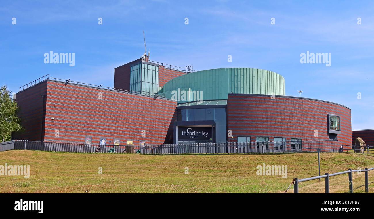 Le Brindley Theatre, High Street, Runcorn, Halton, Cheshire, ANGLETERRE, ROYAUME-UNI, WA7 1BG Banque D'Images