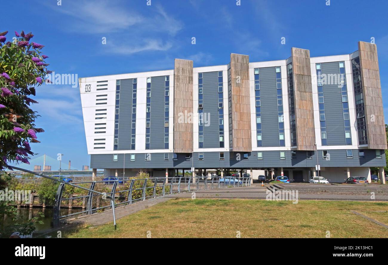 Les appartements Decks équipés de revêtement HPL, promenade , vieille ville de Runcorn, Halton, Cheshire, ANGLETERRE, ROYAUME-UNI, WA7 1GG Banque D'Images