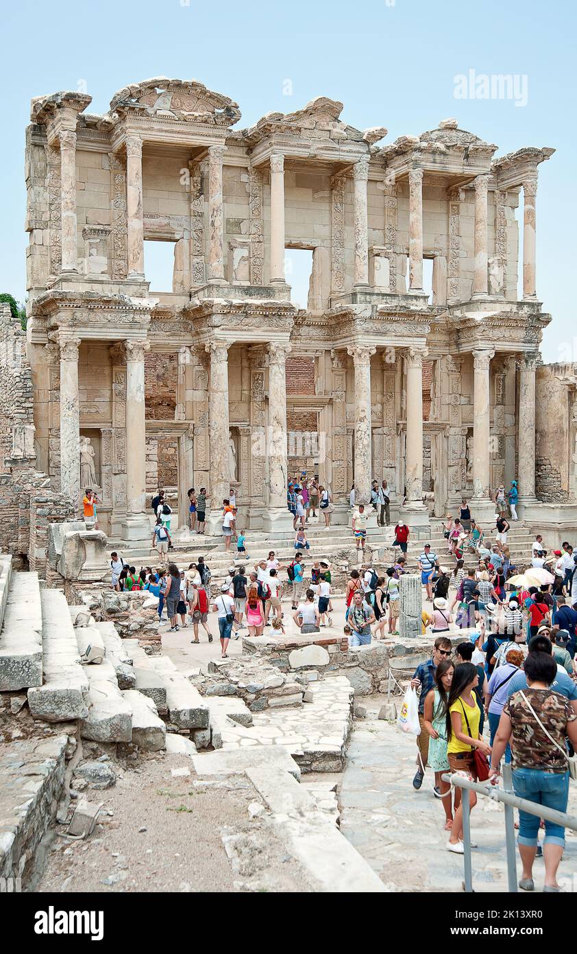 La bibliothèque de Celsus est un ancien bâtiment romain d'Éphèse. Banque D'Images