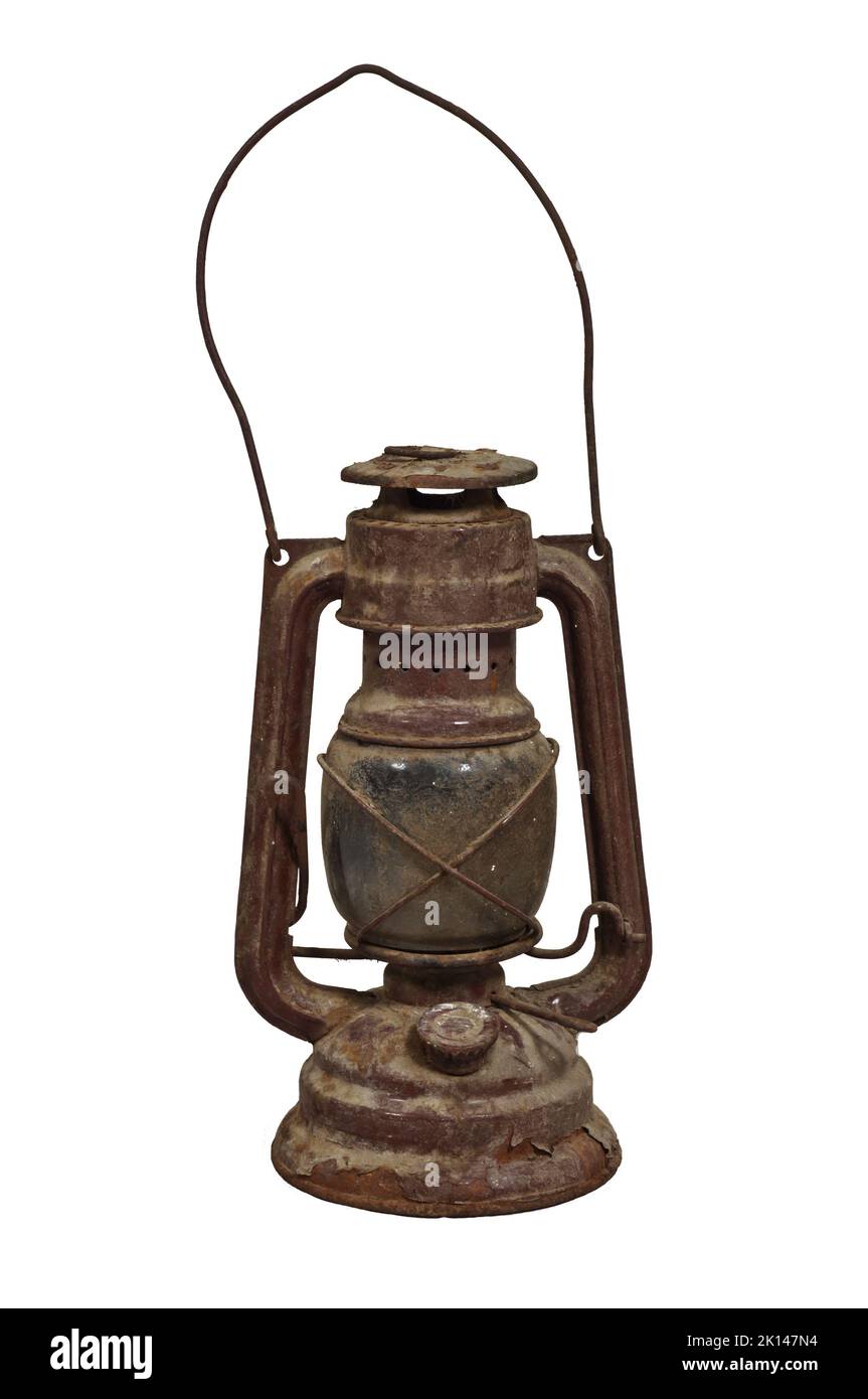 Ancienne lampe à huile, isolée sur fond blanc Banque D'Images