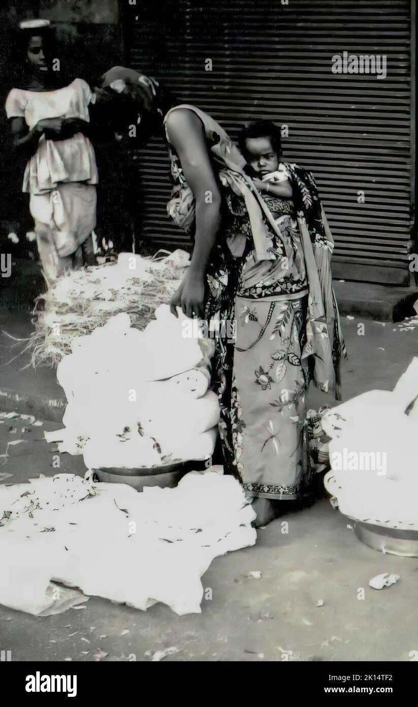 Vendeurs de rue dans le centre d'Accra, Ghana vers 1958 Banque D'Images