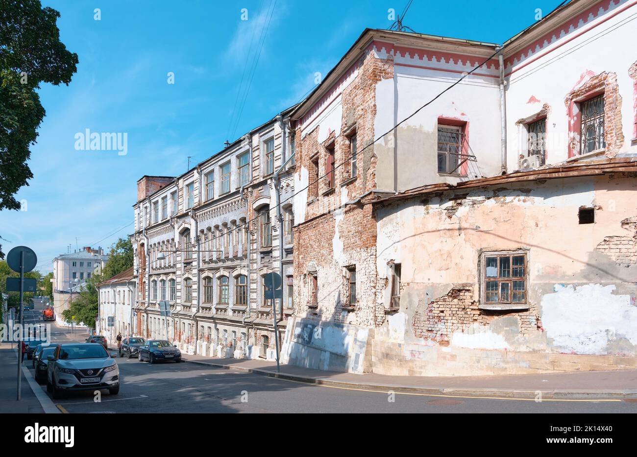 Khokhlovsky Lane, vue sur les anciennes chambres du diplomate et dumny commis Yemelyan Ukraintsev, construit en 1665, point de repère: Moscou, Russie - 04 août Banque D'Images