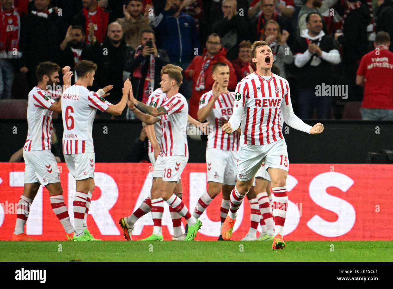 Cologne, Allemagne. 15th septembre 2022. Football: Ligue de conférences Europa de l'UEFA, 1. FC Köln - 1. FC Slovacko, Groupe D, Matchday 2, RheinEnergieStadion. Cologne célèbre son objectif pour 1:0. Credit: Federico Gambarini/dpa/Alay Live News Banque D'Images