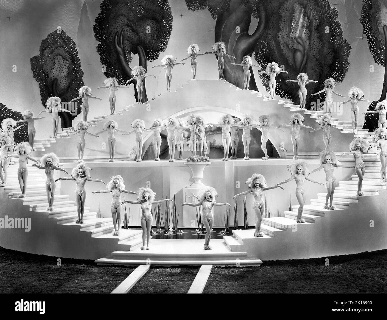 Production sur scène, sur le plateau du film, 'Poulin Rouge', 20th Century-Fox, 1934 Banque D'Images