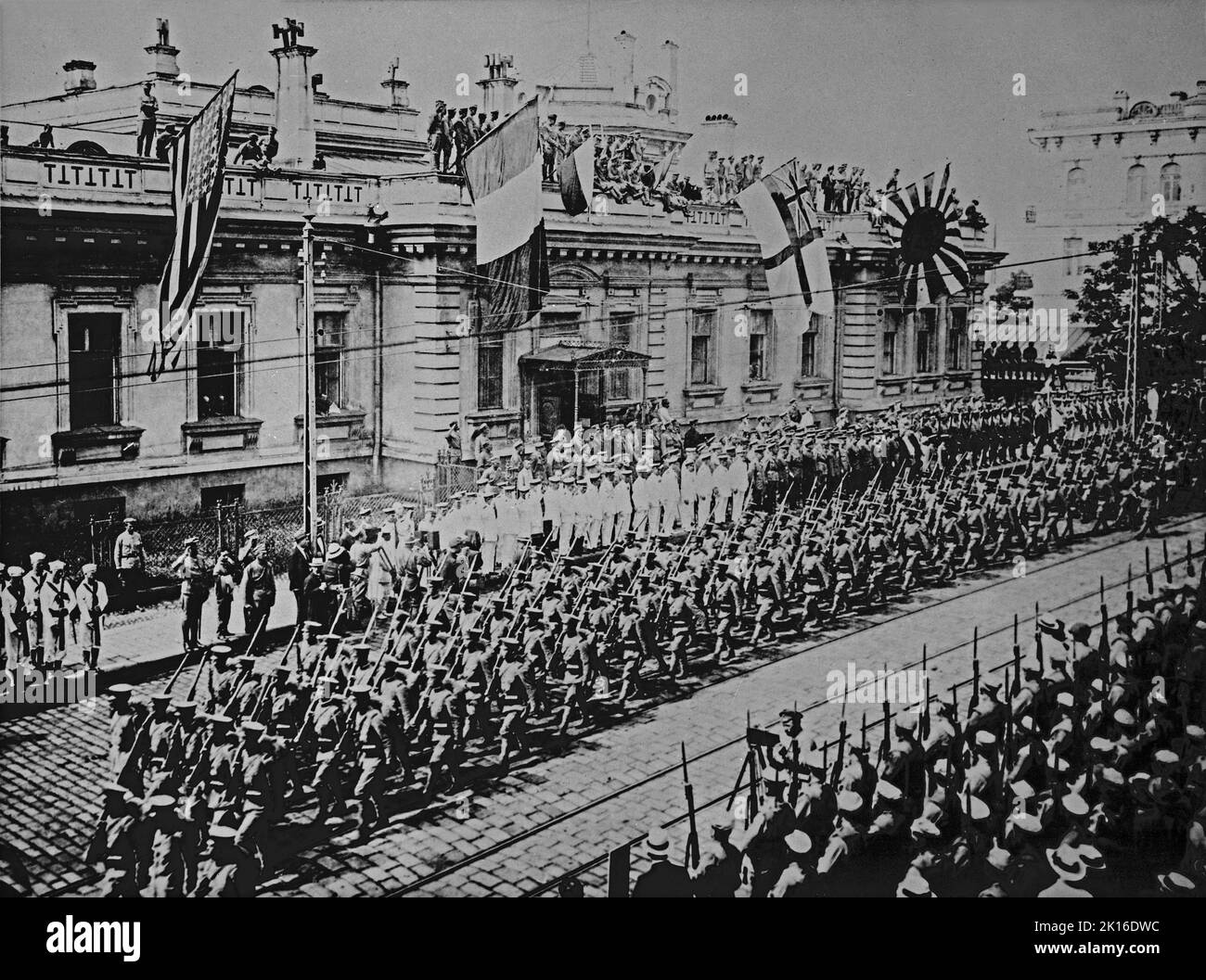 Intervention sibérienne 1918 - 1922. Les puissances occidentales et le Japon entrent à Vladivostok, septembre 1918 Banque D'Images