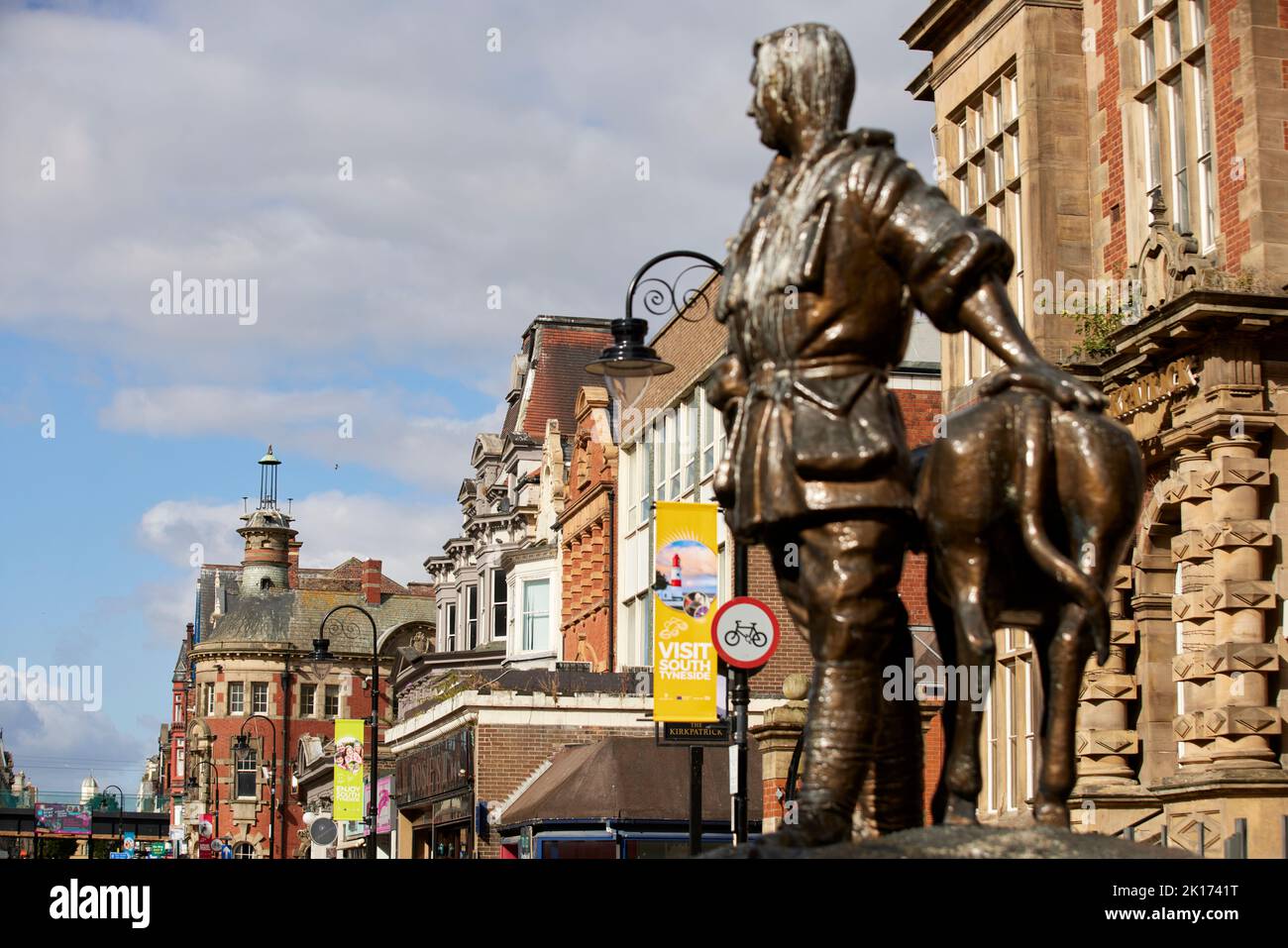 John Simpson Kirkpatrick : fils perdu de la campagne de Gallipoli pendant la première Guerre mondiale, âne. South Shields, sculpté par Robert Olley Banque D'Images