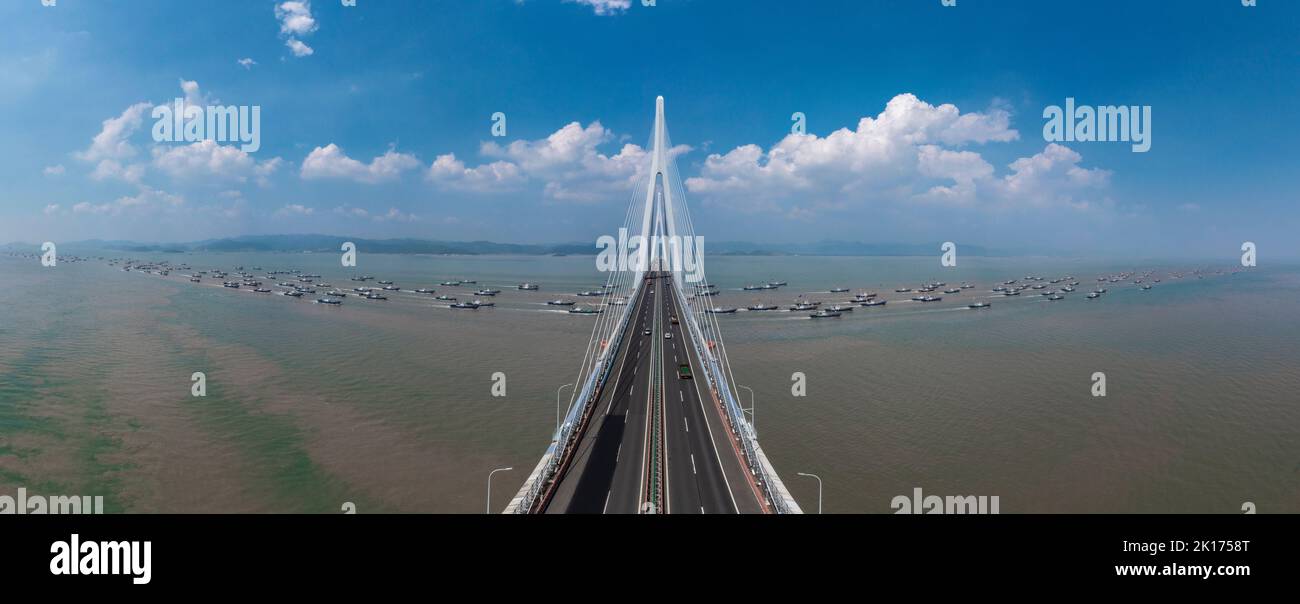 NINGBO, CHINE le 16 SEPTEMBRE 2022 une photo aérienne montre près