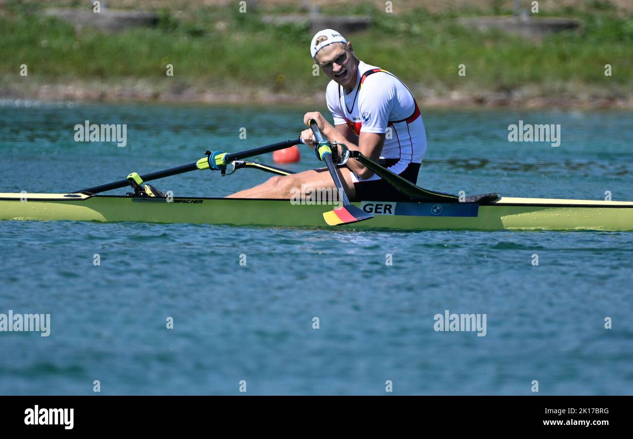 Munich, Allemagne. 14th août 2022. Championnats d'Europe, Championnat d'Europe, Rowing, Single Sculpls, Men, Finale. L'allemand, Oliver Zeidler, est déçu dans le bateau après la course. (À dpa: 'L'anticipation de l'équipe pour les Championnats du monde: Rameurs à la recherche de forme') Credit: Angelika Warmuth/dpa/Alay Live News Banque D'Images