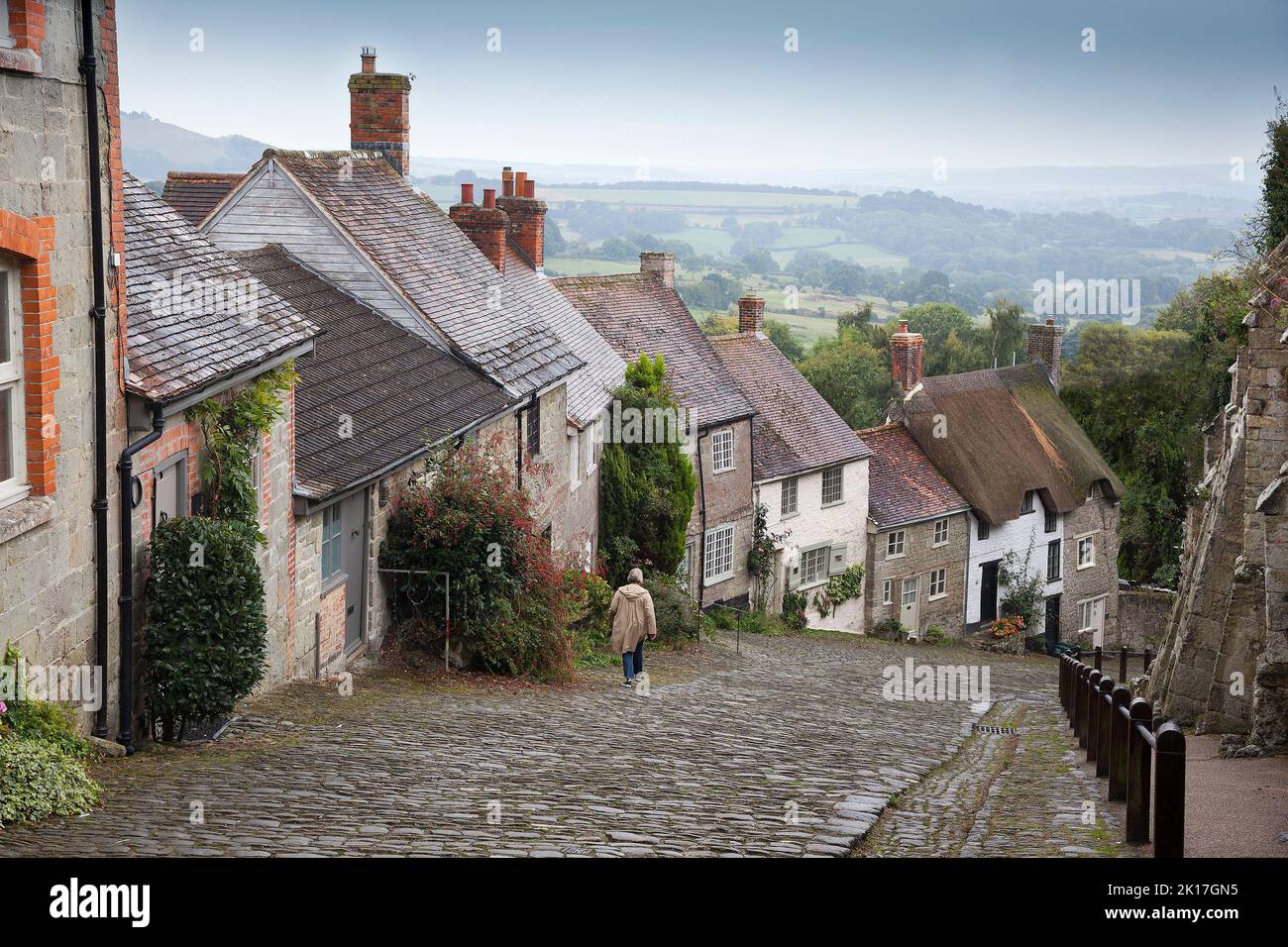 Gold Hill, Shaftsbury, Royaume-Uni. Célèbre colline très raide rendue célèbre par une publicité Hovis Banque D'Images