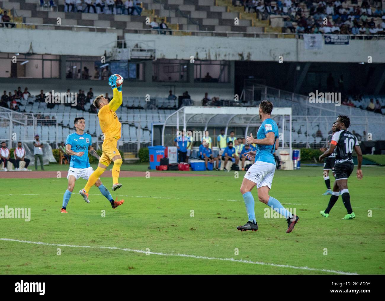 Kolkata, Inde. 14th septembre 2022. Différents moments de 1st demi-finale de 131st Indian Oil Durand Cup 2022 à Kolkata à VYBK (Vivekananda Yuva Bharati Krirangan/Salt Lake Stadium) entre Mumbai City FC (MCFC) et Mohammad Sporting (MDSP). Mumbai City FC (MCFC) bat les géants locaux Mohammad Sporting (MDSP) par 1-0 de marge par le but de dernière minute de Bipin Singh (Jersey no-29). (Photo par Amlan Biswas/Pacific Press/Sipa USA) crédit: SIPA USA/Alay Live News Banque D'Images