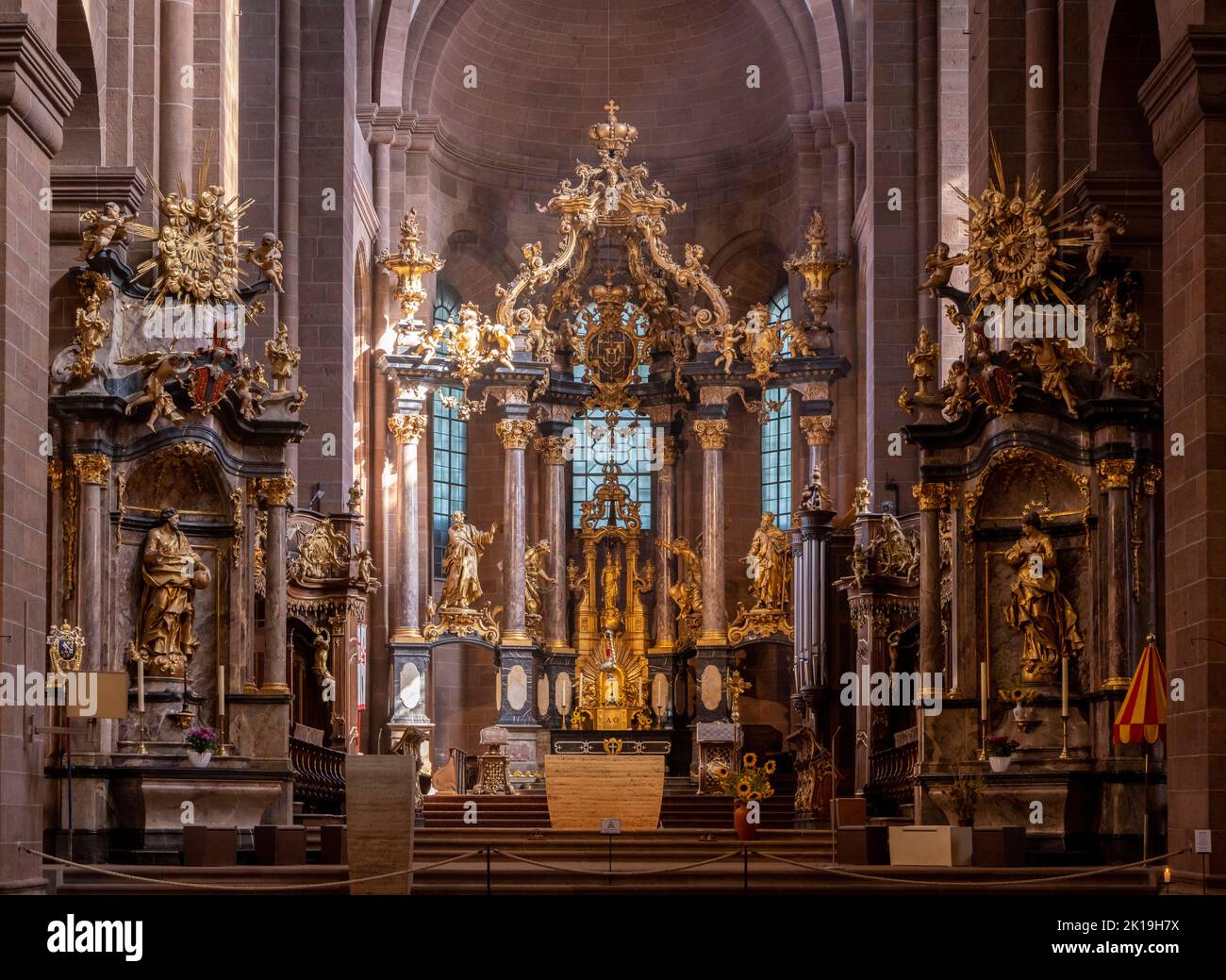 Haut autel de Balthasar Neumann, cathédrale Saint-Pierre, Wormser Dom, Worms, Rhénanie-Palatinat, Allemagne Banque D'Images