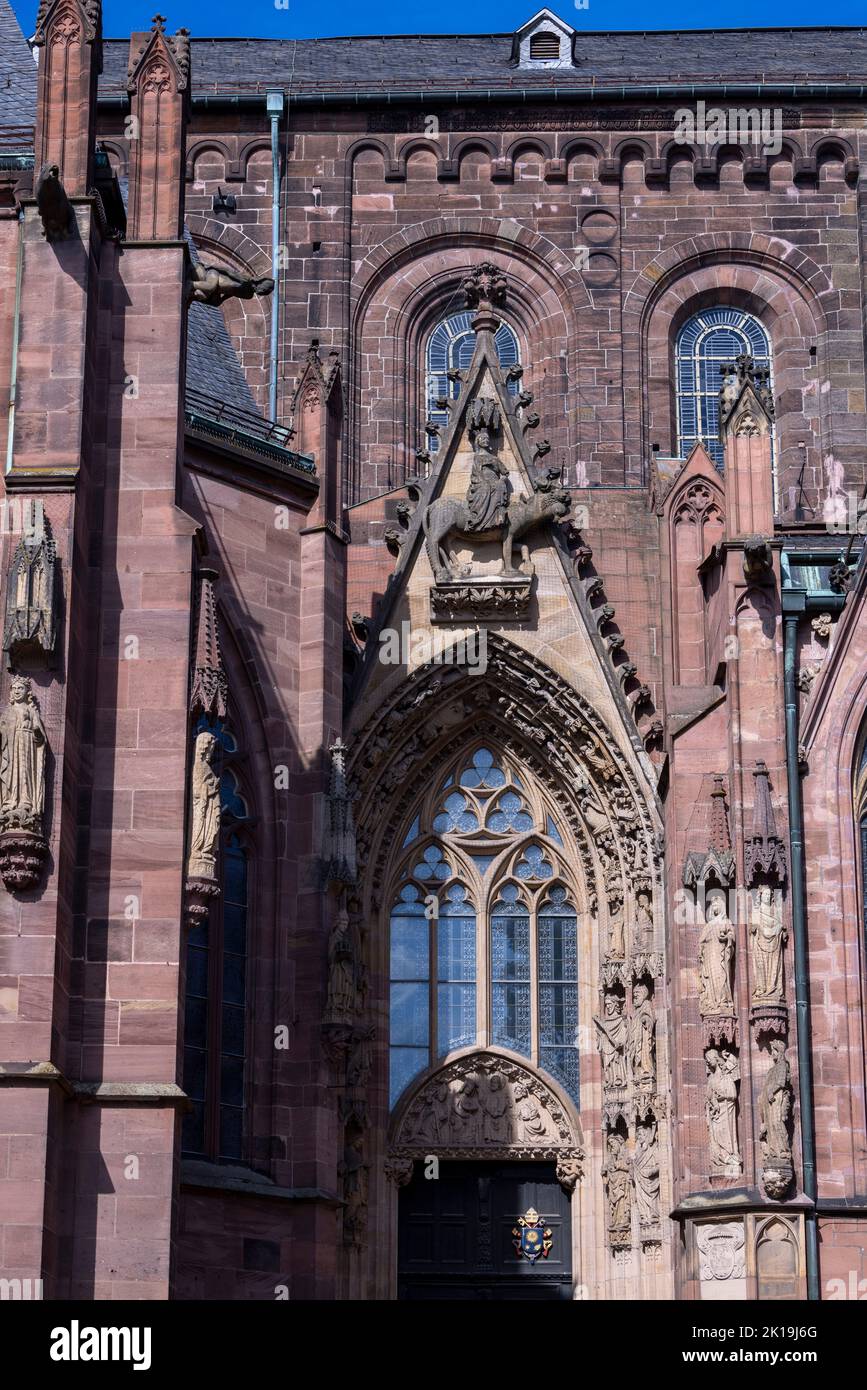 Portail sud du 14th siècle gothique, cathédrale Saint-Pierre, Wormser Dom, Worms, Rhénanie-Palatinat, Allemagne Banque D'Images