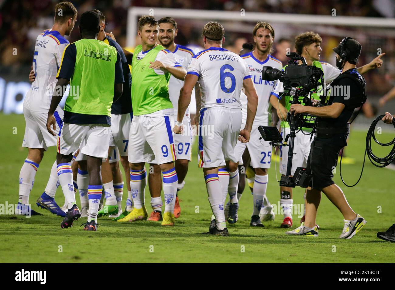 Match de la victoire de la célébration de Lecce pendant la série Un match de football entre Salerntana et Lecce au stade Arechi à Salerne, dans le sud de l'Italie, sur 16 septembre 2021. Banque D'Images