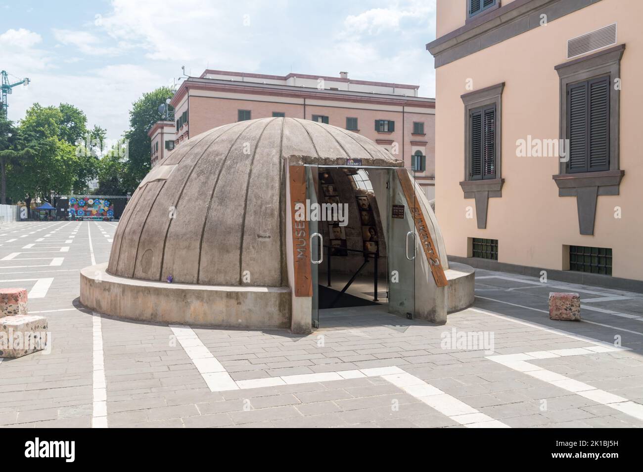 Tirana, Albania - June 4, 2022: Bunk'Art 2 museum in city center of Tirana. Anti-nuclear bunker transformed into history museum. Banque D'Images